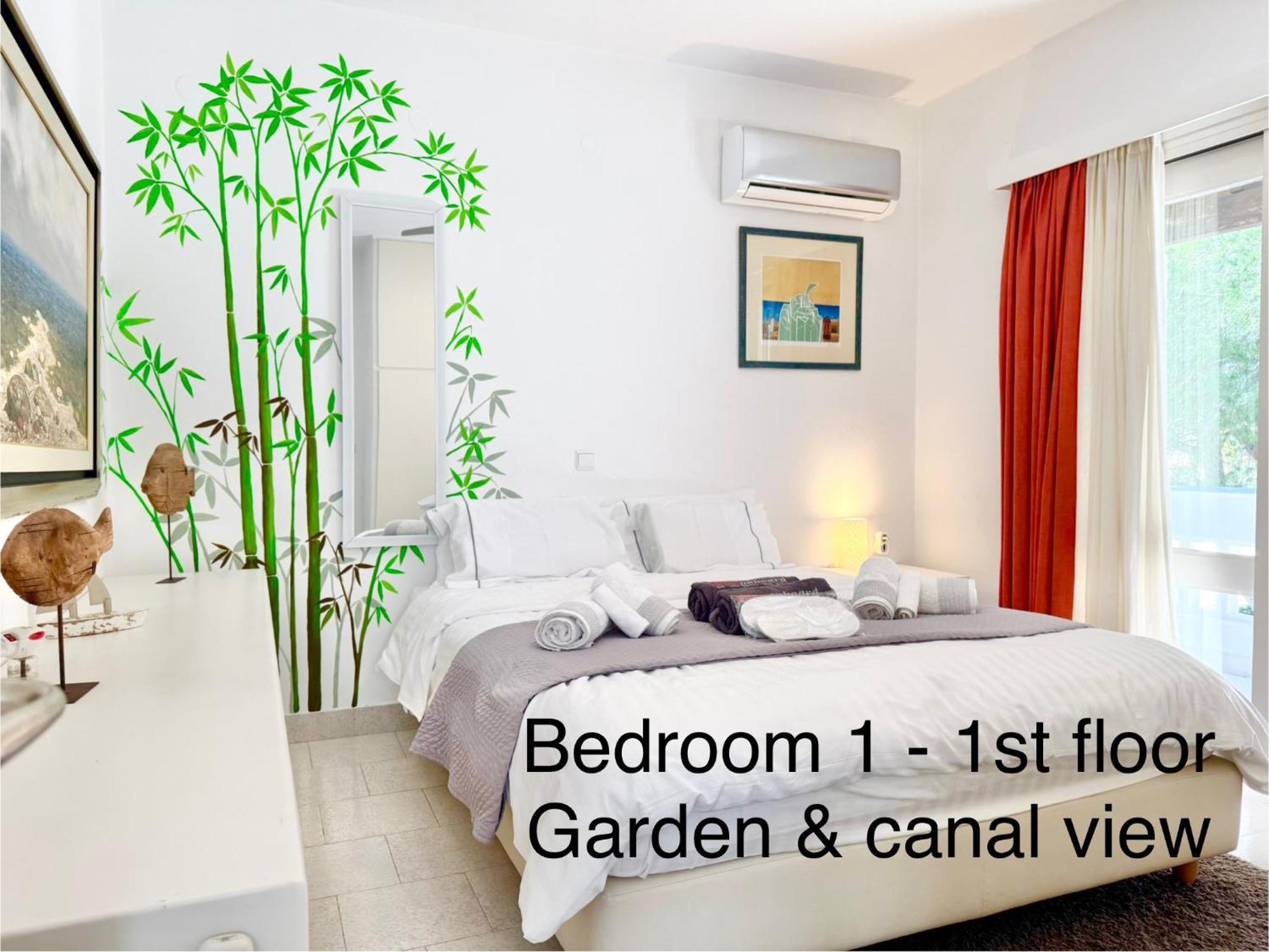Villasonboard Dock Villa 3 Bed, 3 Bath, Canal, Greek Venice Porto Hydra Plépi Exterior photo